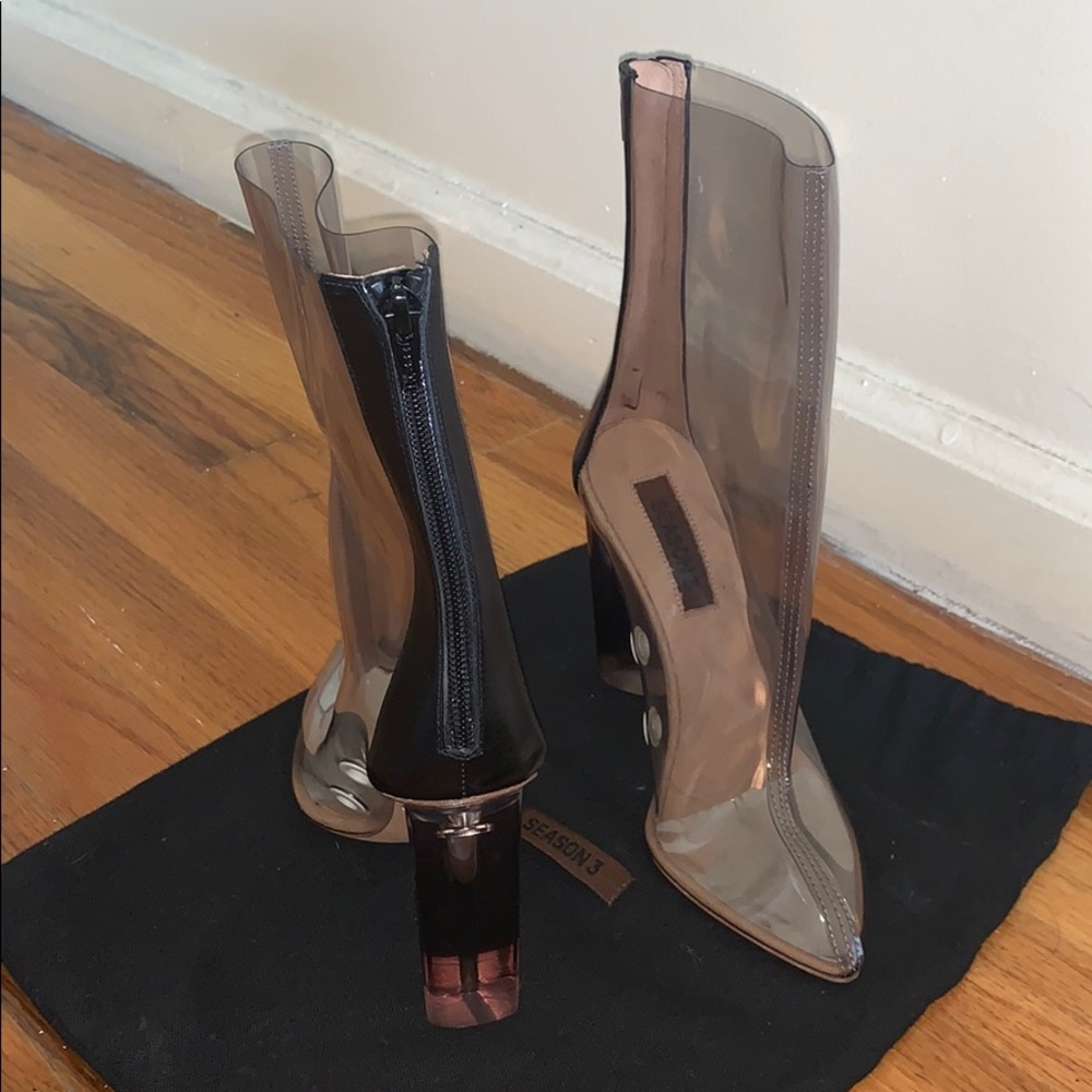 SOLD Dark clear ankle boots - Picture 3 of 4